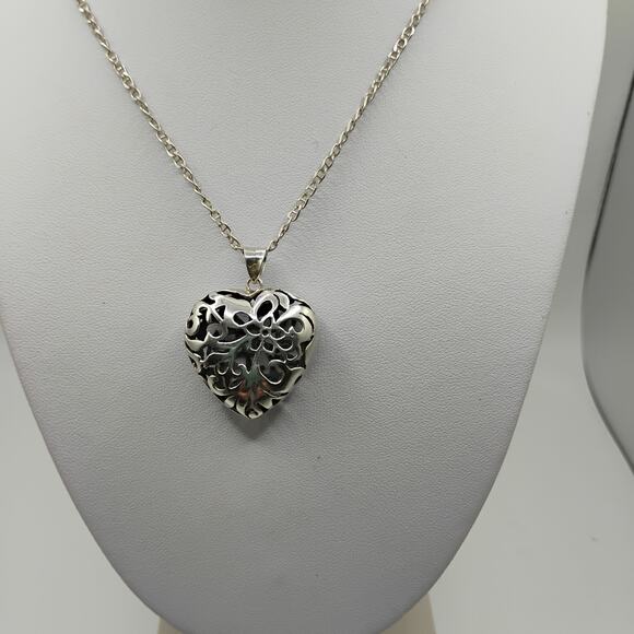 Filigree Puffy Heart Pendant in Sterling Silver on a 24-inch Chain - Picture 3 of 6